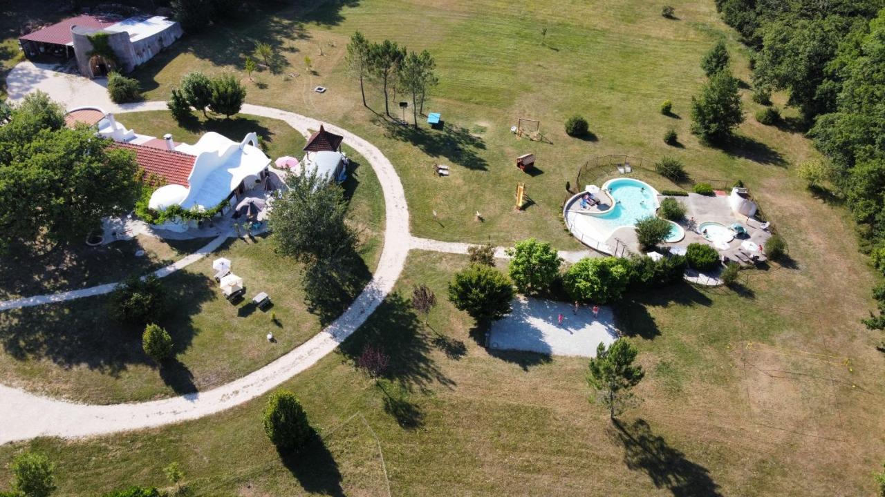 La Clairiere - Ecolieu De Vacances Lamothe-Fenelon Exterior photo